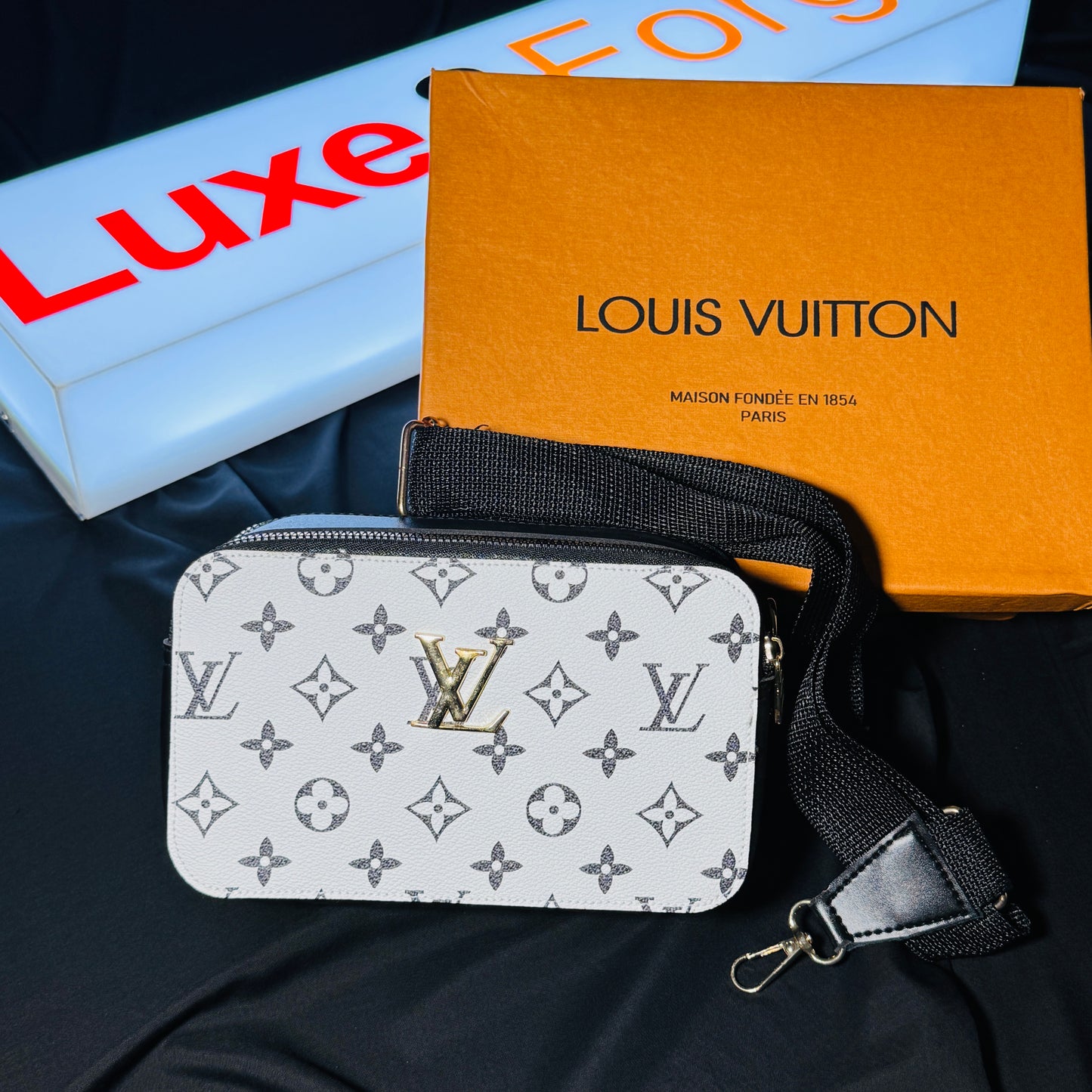 LV Wearable Wallet